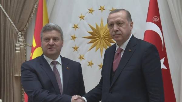 Ο Μακεδόνας Κεμάλ και τα κουλουβάχατα της Ιστορίας