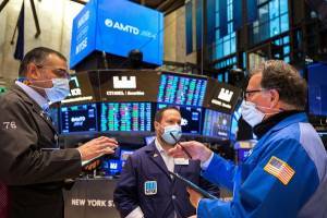 Wall Street: Νέα τεχνολογική «βουτιά» με το Netflix στο επίκεντρο
