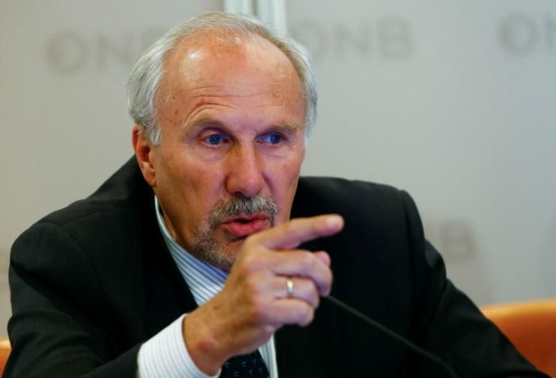 Νοβότνι: Έχει νόημα η μετατροπή του ESM σε ευρωπαϊκό ΔΝΤ