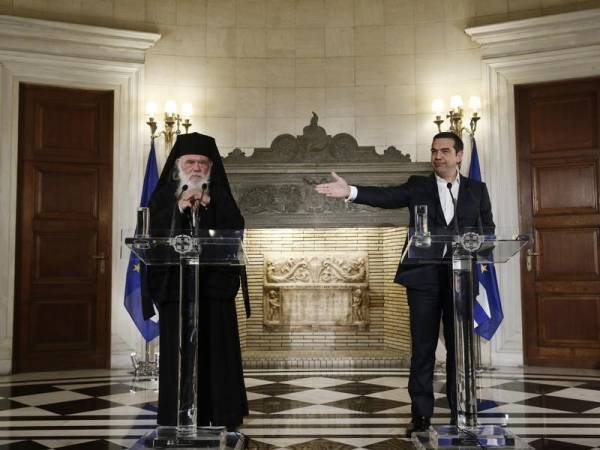 Τι κρύβεται στο κολπάκι με την μισθοδοσία των κληρικών