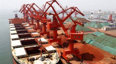 Σε χαμηλό 14 μηνών οι εισαγωγές κινεζικού σιδηρομεταλλεύματος
