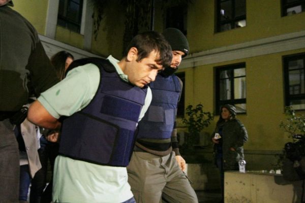 Προφυλακιστέος ο πιστολέρο του Μικρολίμανου