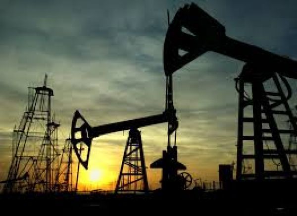 Σημαντική υποχώρηση στην τιμή του πετρελαίου μετά τη συμφωνία με το Ιράν