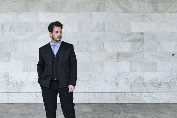 Γιώργος Περρής: Τραγουδώ για να αγαπήσω και να αγαπηθώ