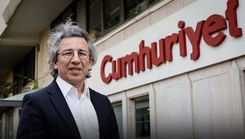 Τουρκία: Παραιτήθηκε ο διευθυντής της εφημερίδας Cumhuriyet