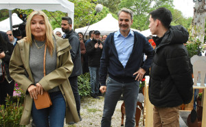 Στην ανθοκομική έκθεση της Κηφισιάς ο Μητσοτάκης