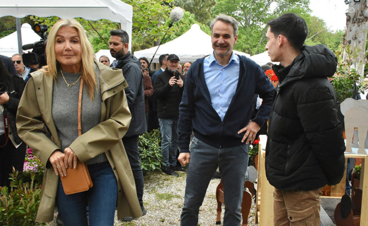 Στην ανθοκομική έκθεση της Κηφισιάς ο Μητσοτάκης