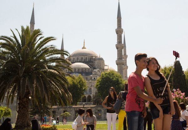 Τουρκία: Ανοδικό ράλι στα τουριστικά έσοδα το 2017