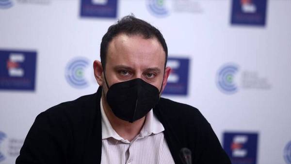 Μαγιορκίνης: Σε τροχιά συρρίκνωσης το «κύμα» της μετάλλαξης Όμικρον