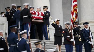 Παρουσία τεσσάρων προέδρων το τελευταίο αντίο στον Τζορτζ Μπους