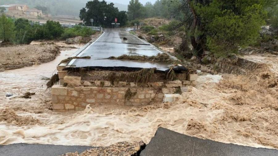 Κατακλυσμός στην Ισπανία - 3 νεκροί από τις καταρρακτώδεις βροχές