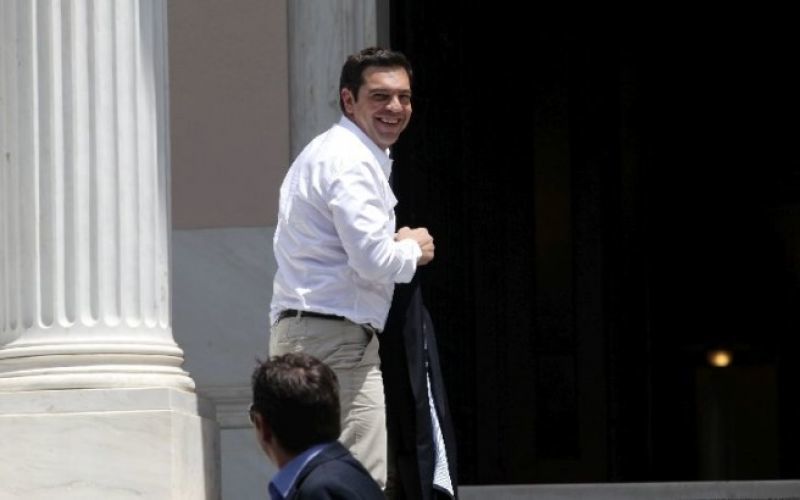 Στο Μαξίμου ο Τσίπρας–Όλα τα θέματα επί τάπητος