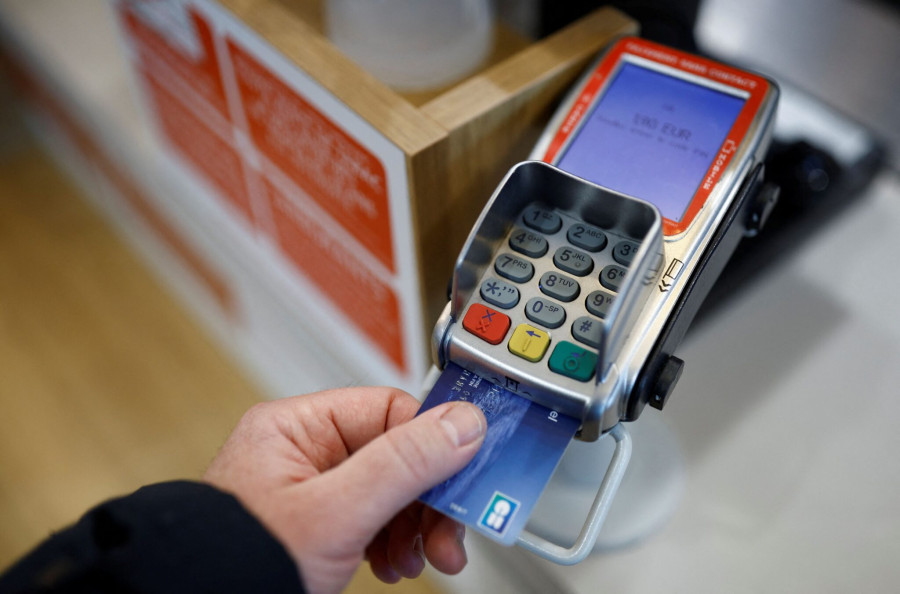 Χατζηδάκης: Μείωση 50% της προμήθειας για POS παράλληλα με IRIS