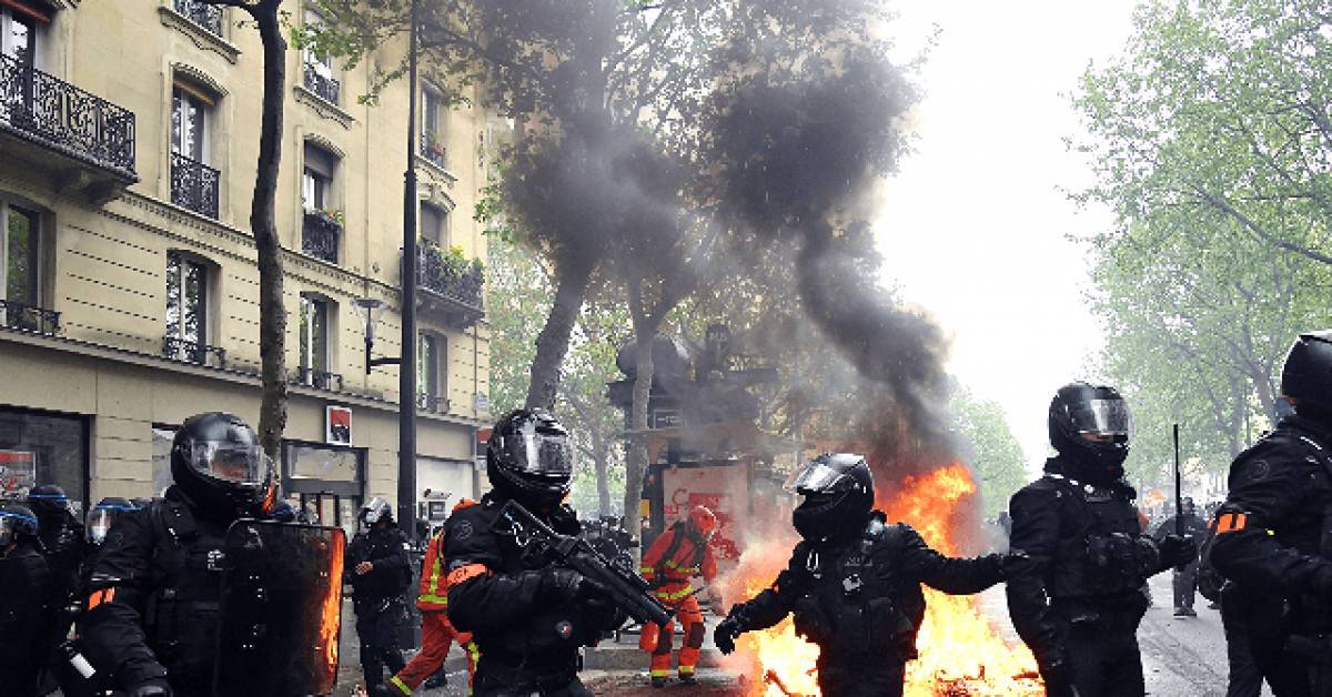 Επεισόδια στο Παρίσι για την Πρωτομαγιά-Έγιναν 34 προσαγωγές