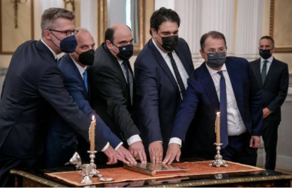 Ανασχηματισμός εντός Μαξίμου-Νέα πρόσωπα για «ειδικές αποστολές»-Οι πρώτες δηλώσεις