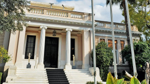 Κυβερνητικές πηγές: Η ΑΔΑΕ θα κρίνει το αίτημα Ανδρουλάκη
