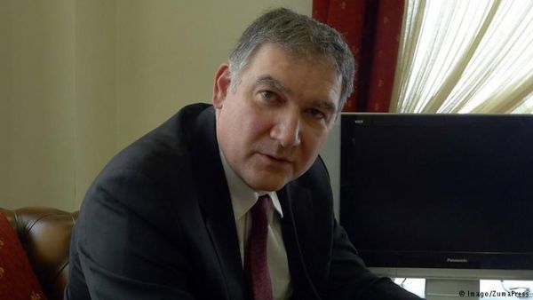 Bloomberg για υπόθεση Γεωργίου: «Αυτή η παρωδία έχει παρατραβήξει»