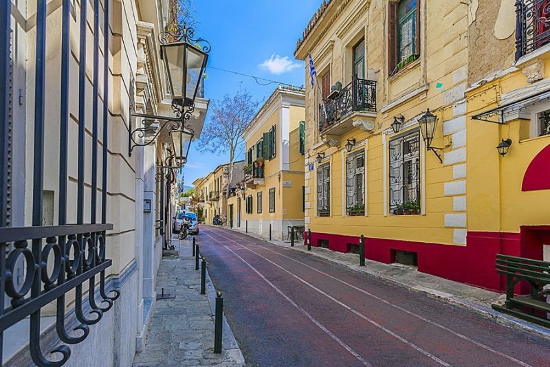 Intercontinental: Απόκτηση διαμερισμάτων αξίας 640 χιλ. ευρώ στην Πλάκα