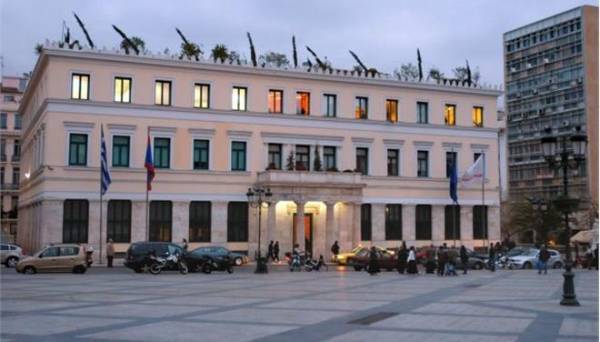 Αθήνα: Απλοποιείται η έκδοση αδειών για τα καταστήματα υγειονομικού ενδιαφέροντος