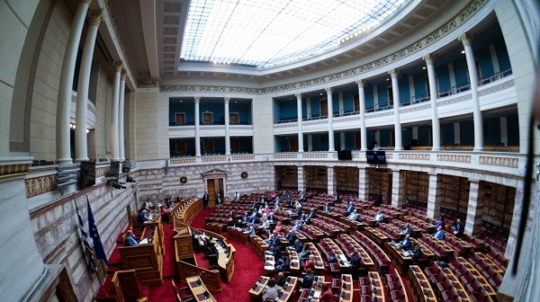 «Πέρασε» το νομοσχέδιο του ΥΠΕΝ για το νερό