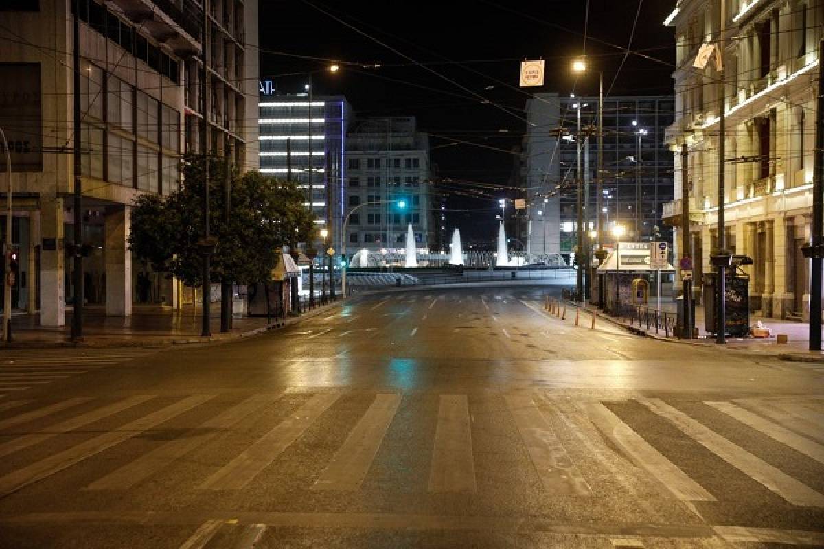 Πιθανή η πλήρης κατάργηση της απαγόρευσης κυκλοφορίας τη νύχτα