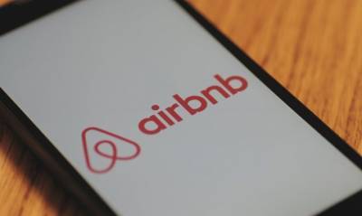 Στα σκαριά αποζημιώσεις σε ιδιοκτήτες ακινήτων από την Airbnb