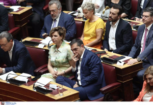 Η εικόνα μιλάει μόνη της και ο Τσίπρας μένει με τον Κασσελάκη