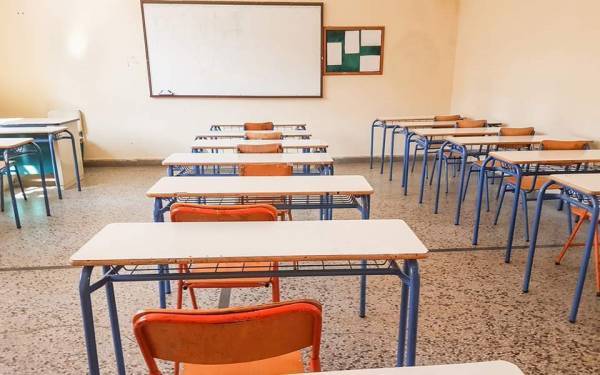 «Πρώτο κουδούνι» στα σχολεία εν μέσω πανδημίας