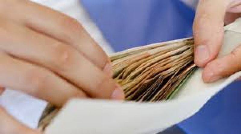 Εφοριακός στην Κηφισιά ζητούσε φακελάκι για να μην βεβαιώσει παράβαση