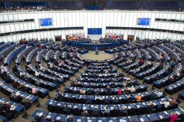Κορονοϊός: Πάγωμα στις αποπληρωμές δανείων ζητούν Ιταλοί ευρωβουλευτές!