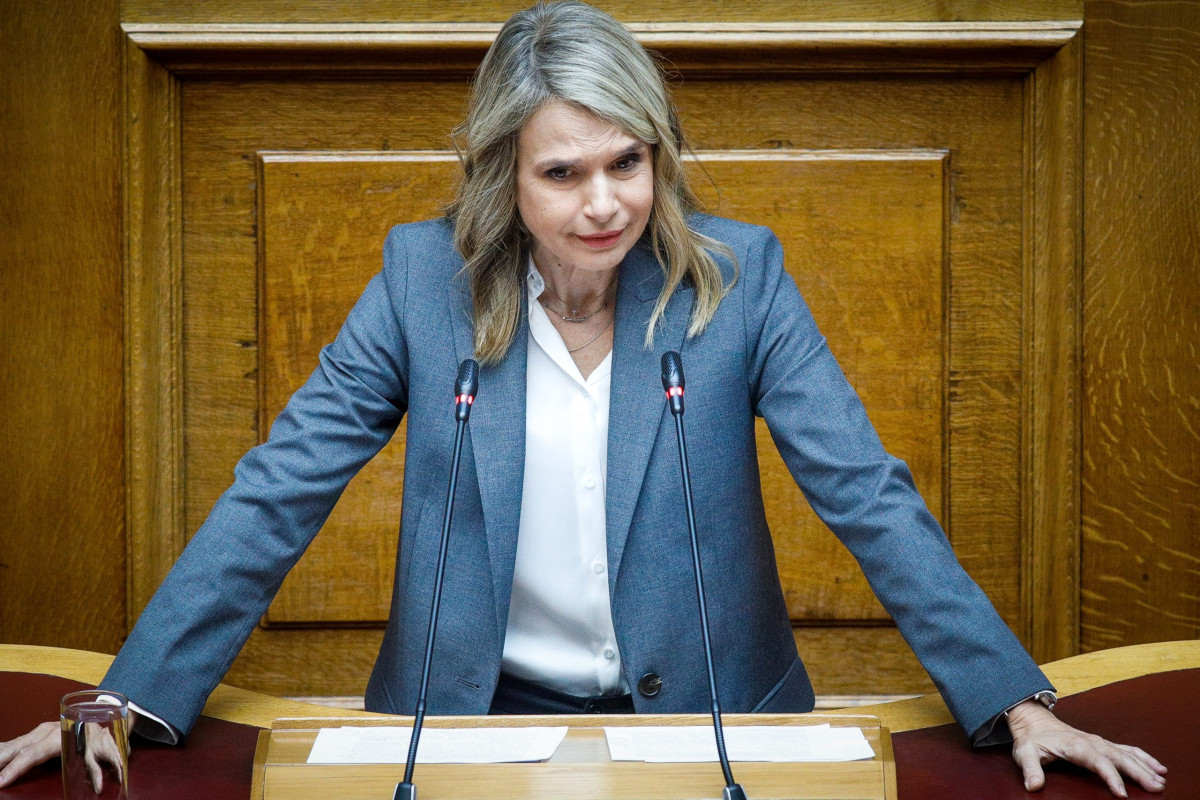 Αποστολάκη: Η πολιτική σας στα κόκκινα δάνεια δείχνει ποιοι είστε