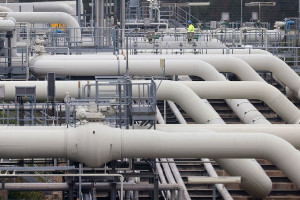 «Εκτοξεύθηκε» στα 290 ευρώ/Mwh το φυσικό αέριο στην Ευρώπη (upd)