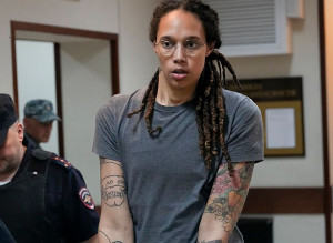 Θα παραμείνει σε ρωσικές φυλακές η πρώην WNBAer Brittney Griner