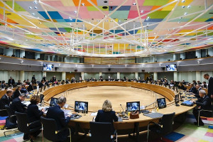 Τέλος στην αφορολόγητη εισαγωγή μικροδεμάτων: Η ΕΕ επισπεύδει τα μέτρα κατά των κινεζικών πλατφορμών από το 2026