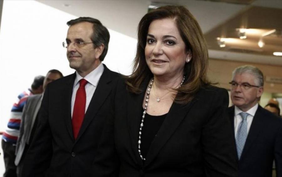Η Ντόρα... υπενθύμισε στον Σαμαρά τις διερευνητικές επί πρωθυπουργίας του