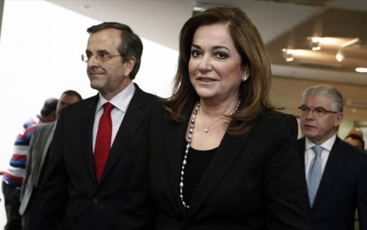 Η Ντόρα... υπενθύμισε στον Σαμαρά τις διερευνητικές επί πρωθυπουργίας του