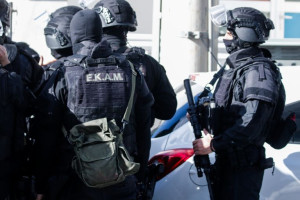 Μεγάλη επιχείρηση της Αντιτρομοκρατικής στην Αττική- Οκτώ συλλήψεις