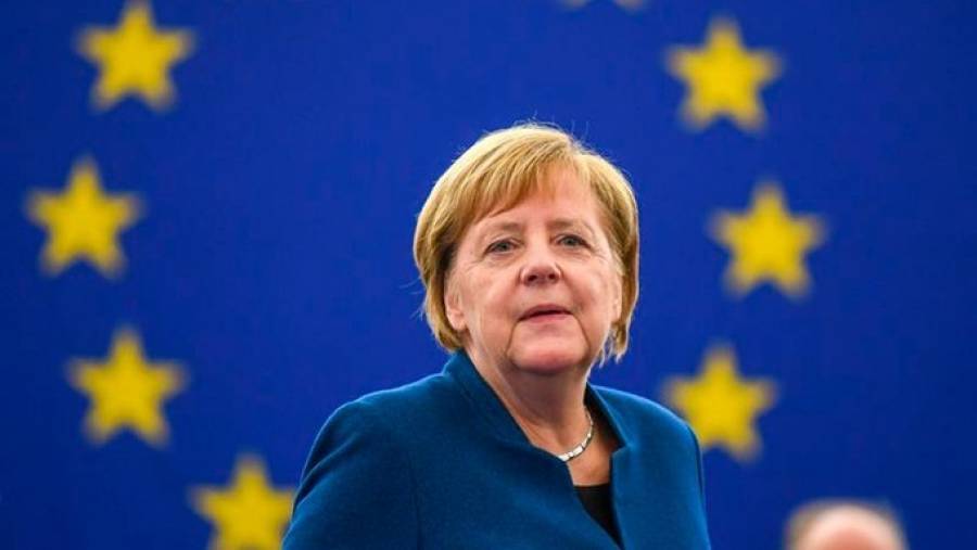 Η Μέρκελ ζητά εξηγήσεις από τον Πούτιν για τον Ναβάλνι