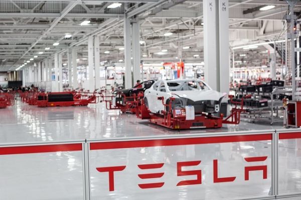 Tesla Motors:«Γραμμή παραγωγής» στην Ευρώπη από τον καλιφορνέζικο κολοσσό