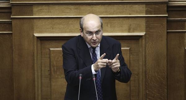 Χατζηδάκης: Συμβάσεις για επταήμερη εργασία υπογράφηκαν επί ΣΥΡΙΖΑ