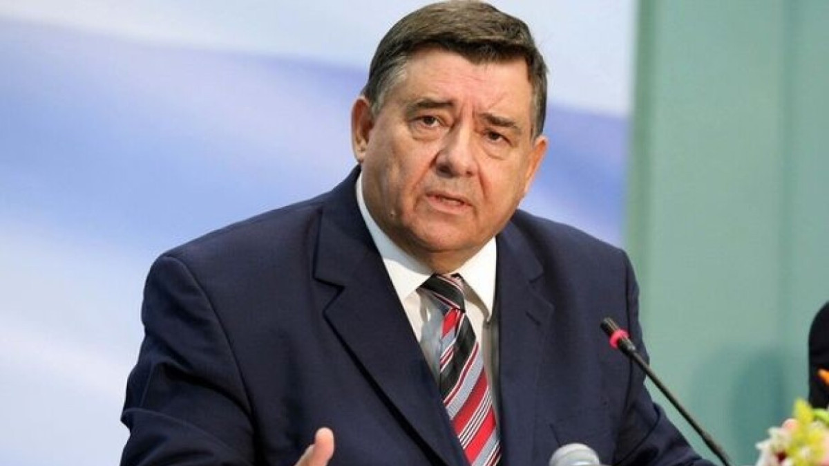 Καρατζαφέρης: Μόνος κατάλληλος ο Μητσοτάκης, «τσουκνίδα» ο Βελόπουλος