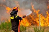 Μεγάλη πυρκαγιά στη Νεάπολη Λακωνίας- Εκκενώνονται χωριά
