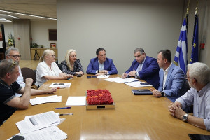 Υπ. Εργασίας: Σύσκεψη για τη θερμική καταπόνηση των εργαζομένων