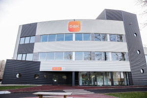 GSK: Αυξημένη κερδοφορία λόγω ισχυρών πωλήσεων εμβολίων-φαρμάκων κατά του HIV