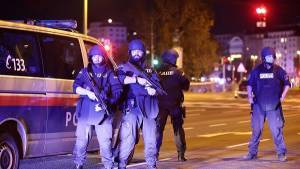 Βιέννη: Μεγαλώνει ο αριθμός των νεκρών-Διάγγελμα Κουρτς στις 11:00