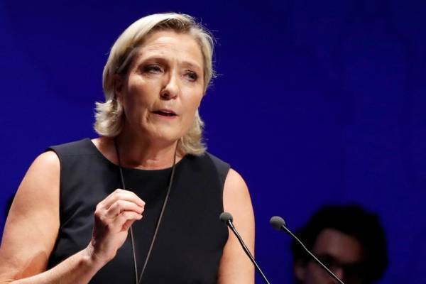 Για διασπάθιση δημόσιου χρήματος κατηγορείται η Λεπέν
