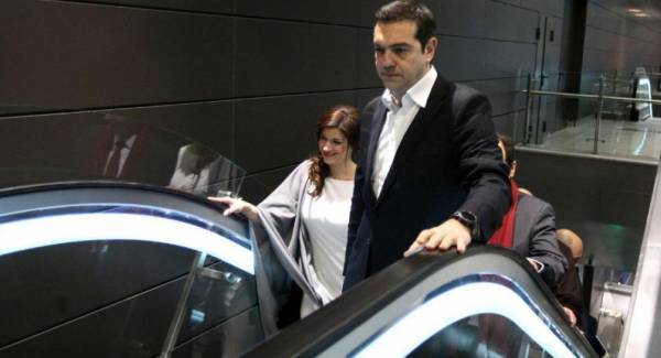 Τσίπρας: Κουράστηκα να εγκαινιάζω έργα που είχαν καθυστερήσει