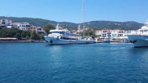 Τουρισμός: Ανησυχίες για «Σαρακοστή» λόγω προσφυγικού και αθέμιτο τουρκικό ανταγωνισμό