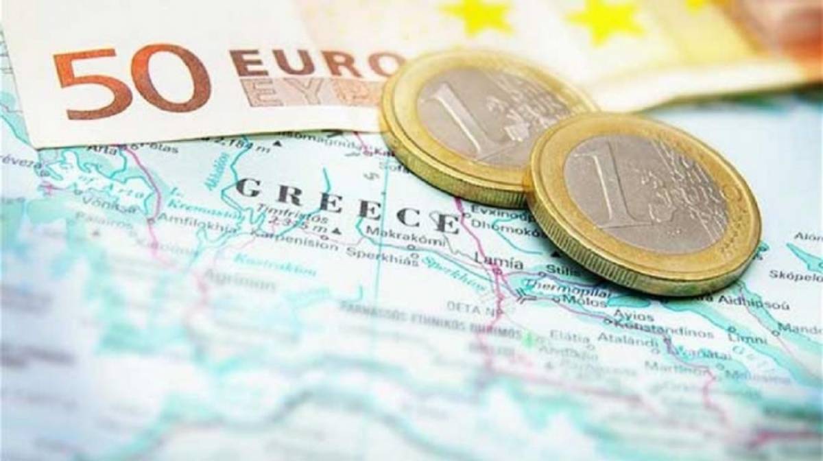 Ο δημοσιονομικός «βατήρας» του πλεονάσματος τροφοδοτεί σενάρια παροχών