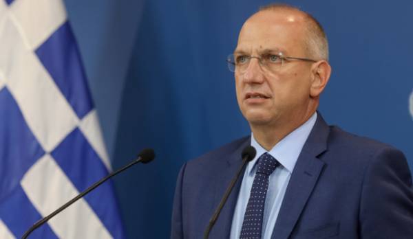 Οικονόμου: Η μεσαία τάξη και γνωρίζει και δεν ξεχνά